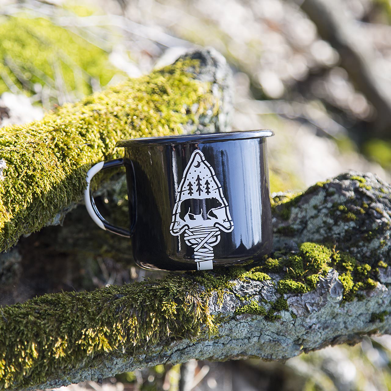 Arrow-Mug-9cm-Black-01.jpg
