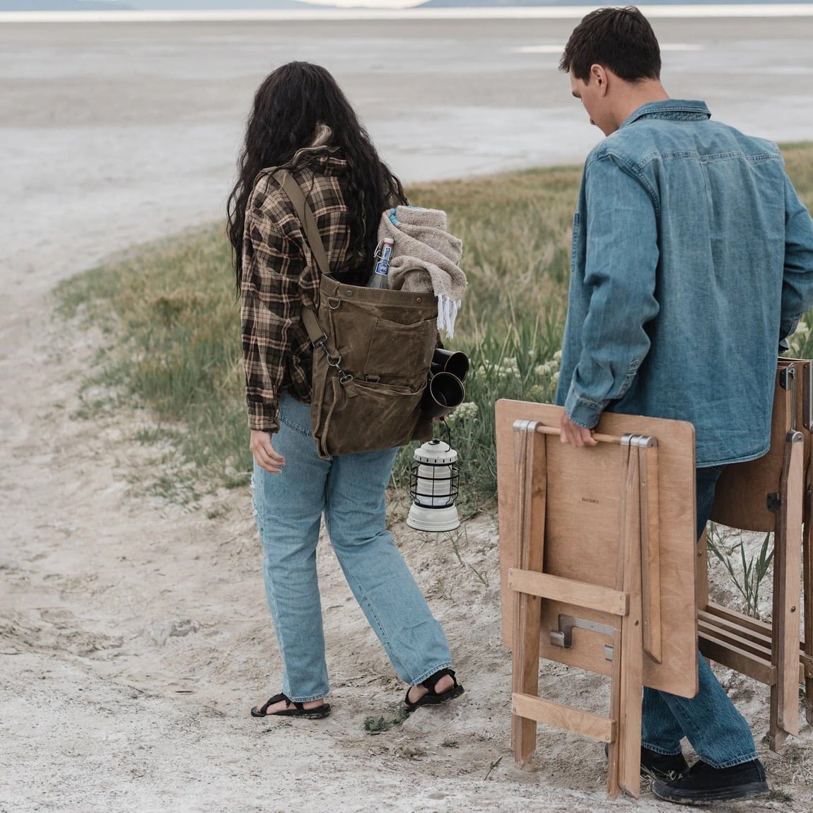 CKW-585_Ridgetop_WoodFoldingTable_LANDING_09_1680x_jpg.jpg