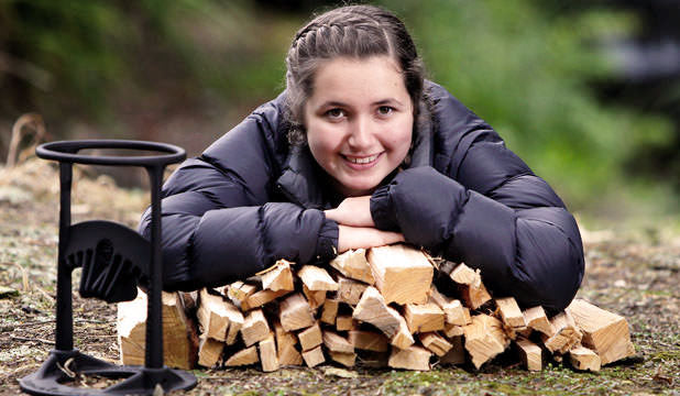 Kindling-cracker-huddle-6.jpg