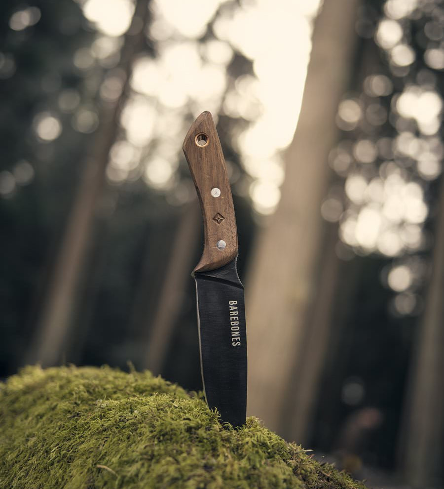 HMS2107_no6_field_knife_lifestyle04_web_2000x_b3bd98cc-c038-4d8e-b9a2-ad657397c5c9.jpg