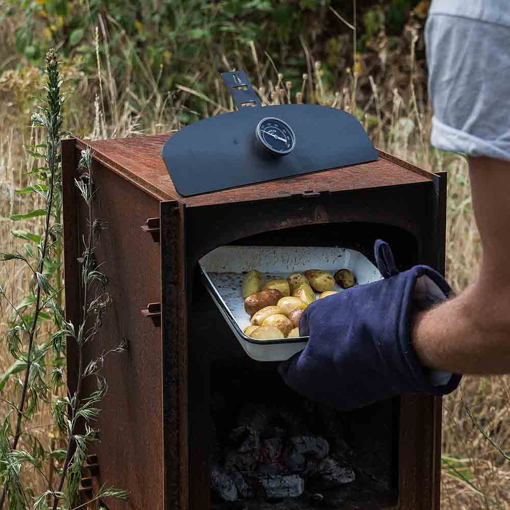 vedfyrt pizzaovn i cortenstål